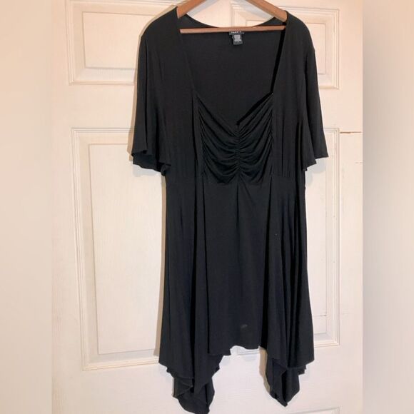 torrid Dresses & Skirts - Torrid black dress, asymmetrical, excellent condition, size extra large